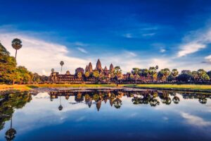 akim vespa avonturen cambodja angkor wat