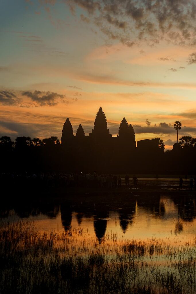 angkor sunrise pond
